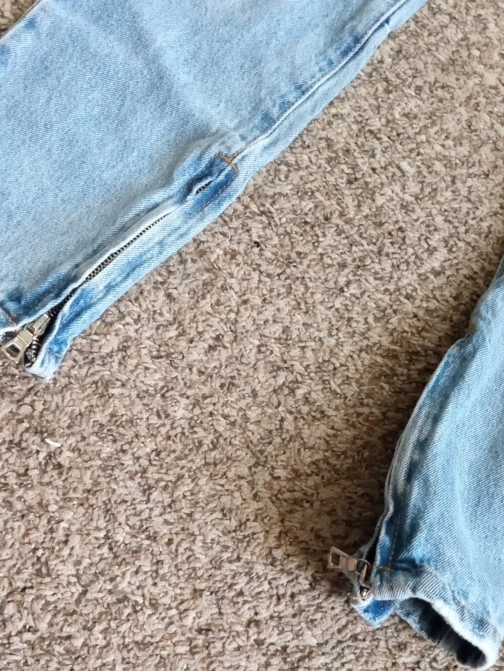 Men's Forever 21 Light Blue Straight Leg Jeans